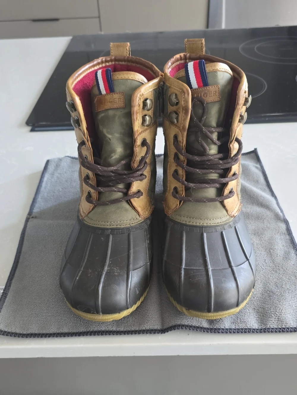 Tommy Hilfiger Olive Green and Brown Waterproof Lace-Up Duck Boots